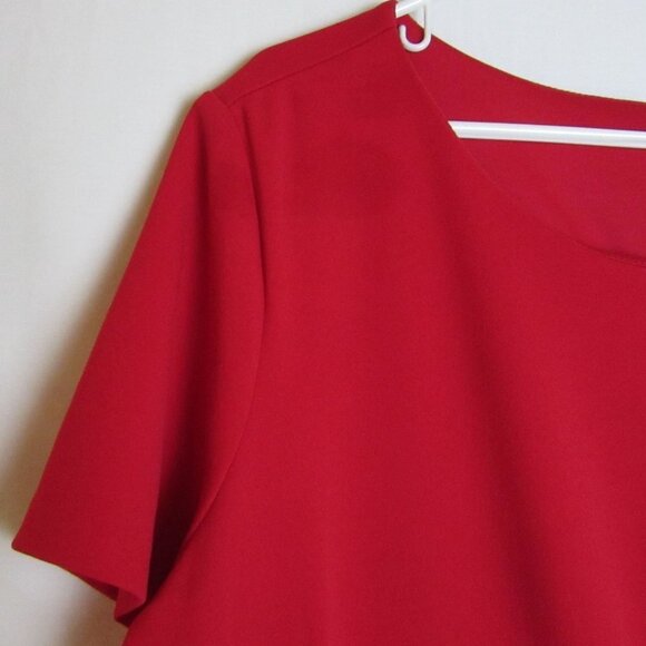 Lane Bryant Red Pleated Shift Dress Women's 28 - Picture 3 of 7